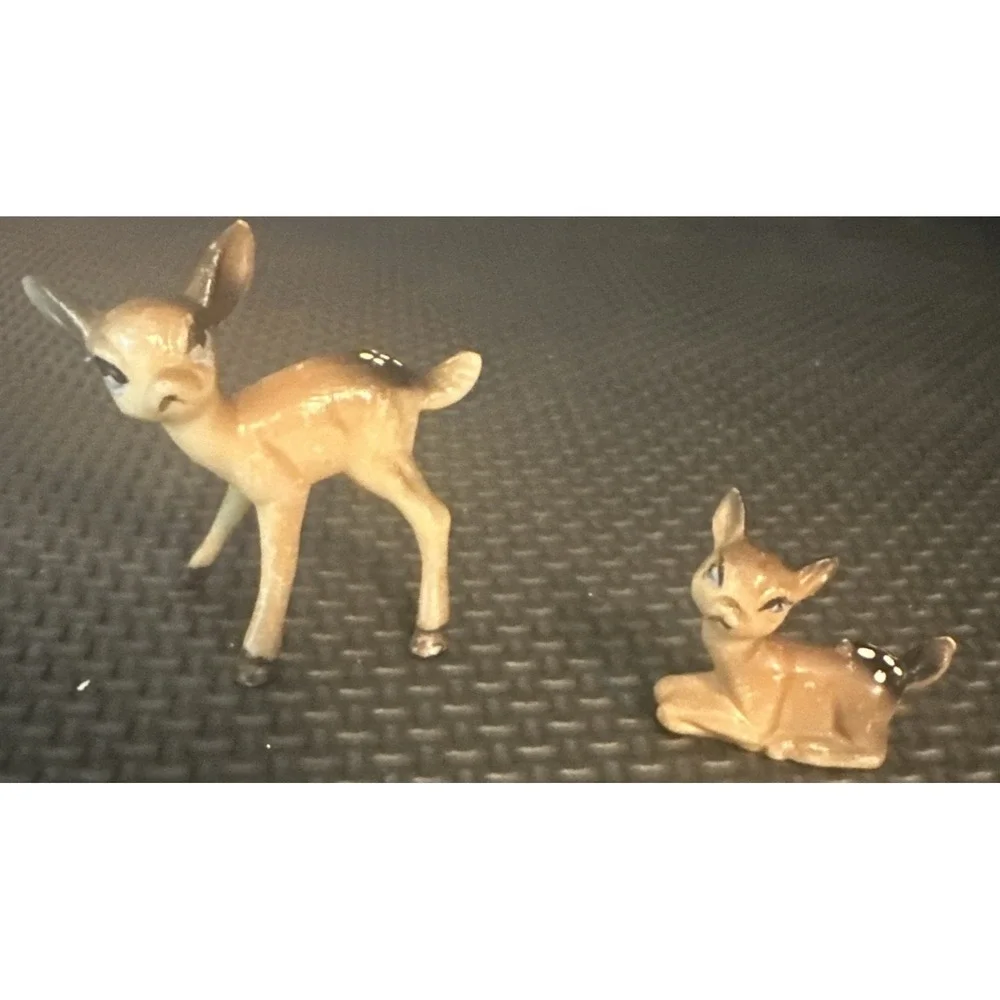 Vintage Doe & Fawn Plastic Deer Figurines Big Blue Eyes - Doe has 3 Legs